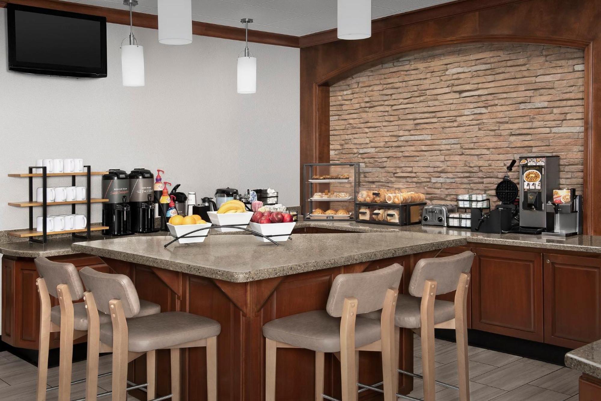 Staybridge Suites Columbia By Ihg Экстерьер фото